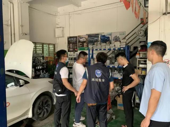 東莞虎門一汽修企業(yè)非法轉(zhuǎn)移廢機(jī)油被查 中國(guó)潤(rùn)滑油網(wǎng)