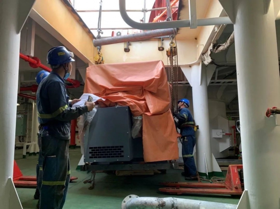 全球首艘中國制造空氣潤滑技術(shù)助遠洋礦砂船降低油耗 中國潤滑油網(wǎng)
