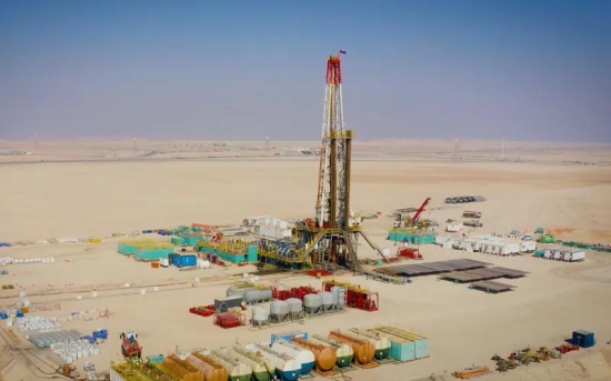 ADNOC一直與國際石油公司合作，以幫助提高其石油生產(chǎn)能力