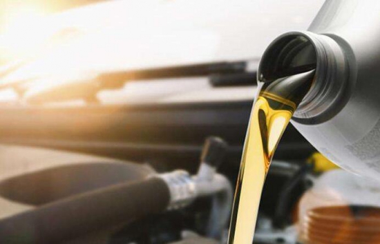 成交額增長(zhǎng)TOP3品牌為美孚機(jī)油、嘉實(shí)多機(jī)油、殼牌機(jī)油